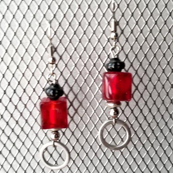Red Glass Cube Earrings - Picture 3 of 4